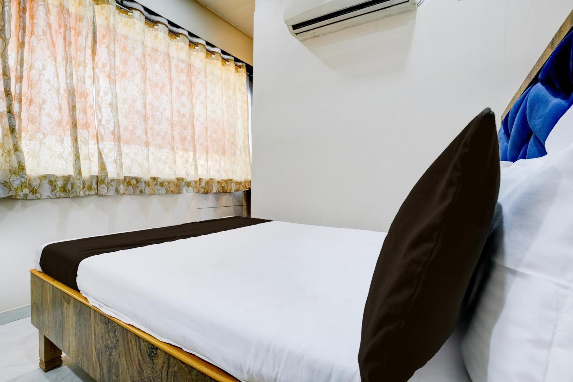Super Hotel O Divine Fine Dine Lodging And Boarding Kalyān Dış mekan fotoğraf
