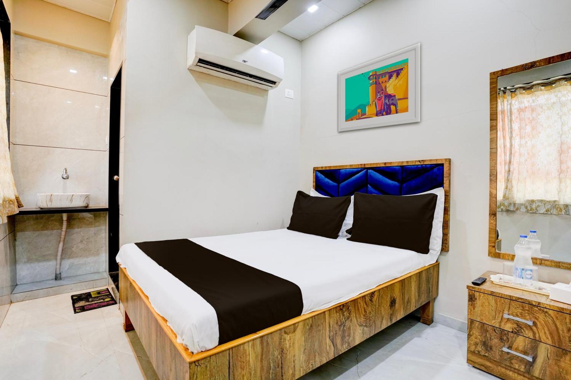 Super Hotel O Divine Fine Dine Lodging And Boarding Kalyān Dış mekan fotoğraf