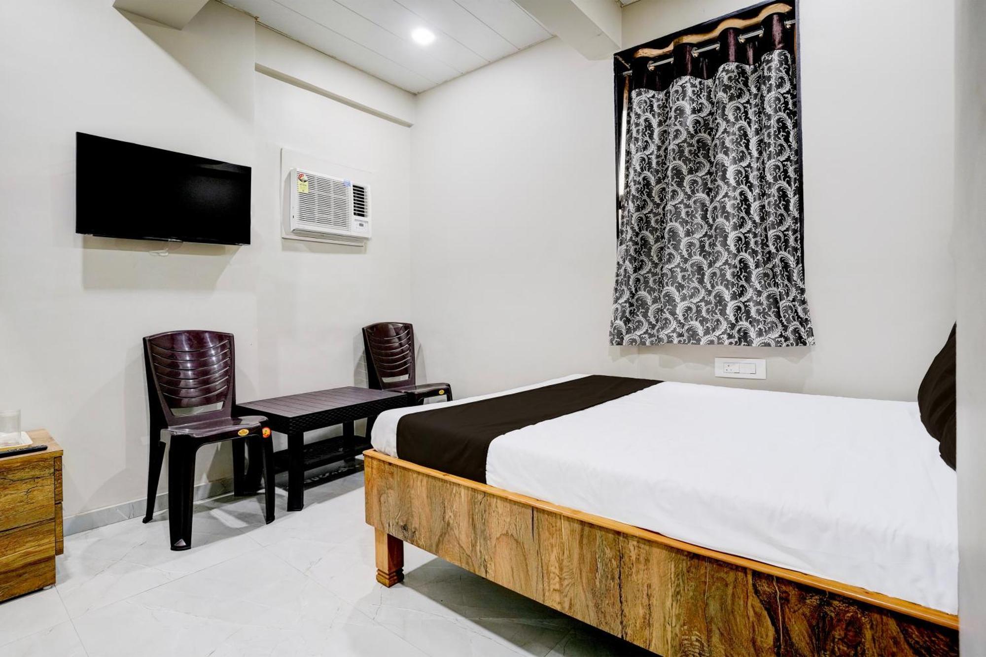 Super Hotel O Divine Fine Dine Lodging And Boarding Kalyān Dış mekan fotoğraf