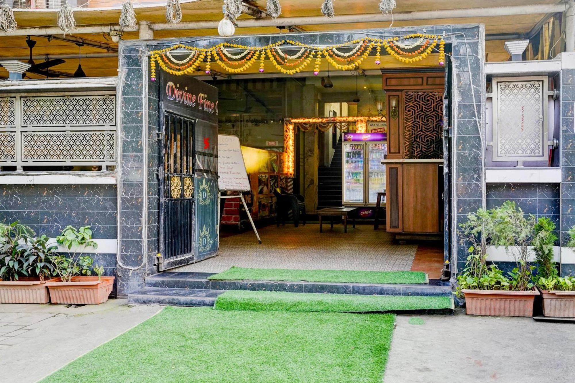 Super Hotel O Divine Fine Dine Lodging And Boarding Kalyān Dış mekan fotoğraf